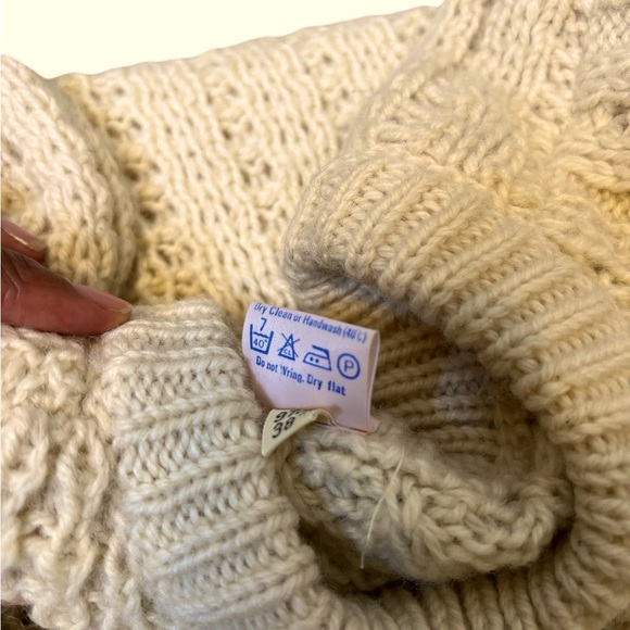 VINTAGE Hand knit Made in Ireland New Wool Fisherman Crewneck Sweater. SZ: 38 - Picture 9 of 13